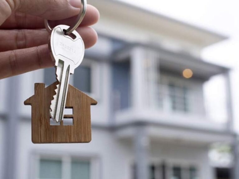 Cash in Your Hands: How to Sell Your Home for Quick Money